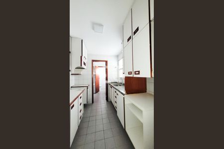 Apartamento à venda com 170m², 4 quartos e 2 vagas Apartamento à venda com 170m², 4 quartos e 2 vagasCozinha