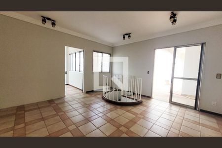 Apartamento à venda com 170m², 4 quartos e 2 vagas Apartamento à venda com 170m², 4 quartos e 2 vagasHall