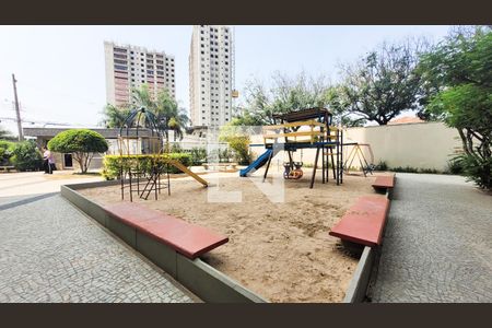 Apartamento à venda com 170m², 4 quartos e 2 vagas Apartamento à venda com 170m², 4 quartos e 2 vagasÁrea comum - Playground