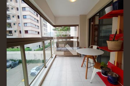 Apartamento à venda com 86m², 3 quartos e 1 vaga Apartamento à venda com 86m², 3 quartos e 1 vagaVaranda