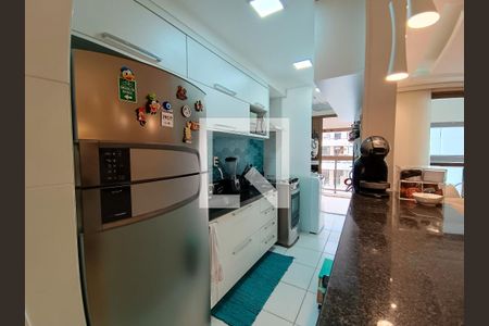 Apartamento à venda com 86m², 3 quartos e 1 vaga Apartamento à venda com 86m², 3 quartos e 1 vagaCozinha e Área de Serviço