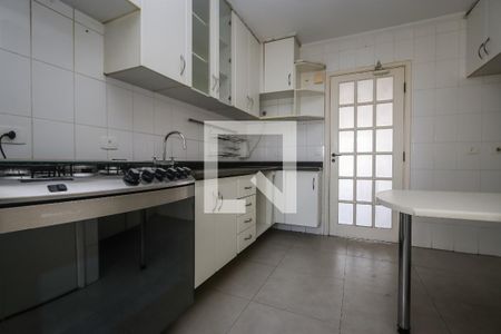Apartamento à venda com 115m², 3 quartos e 2 vagasCozinha