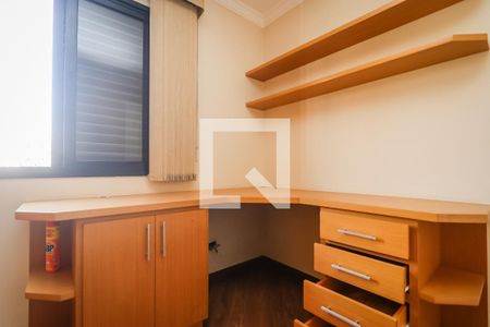 Apartamento à venda com 115m², 3 quartos e 2 vagasQuarto 2