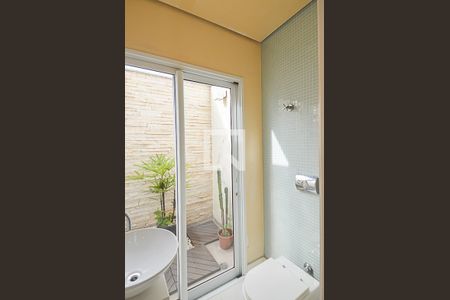 Casa à venda com 701m², 4 quartos e 5 vagasLavabo