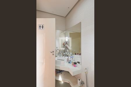 Casa à venda com 701m², 4 quartos e 5 vagasBanheiro da Suíte 3