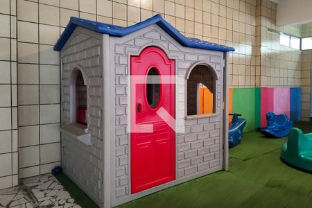 Apartamento para alugar com 78m², 2 quartos e 1 vaga Apartamento para alugar com 78m², 2 quartos e 1 vagaÁrea comum - Playground