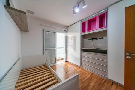 Casa de condomínio à venda com 404m², 3 quartos e 6 vagas Casa de condomínio à venda com 404m², 3 quartos e 6 vagasQuarto 2