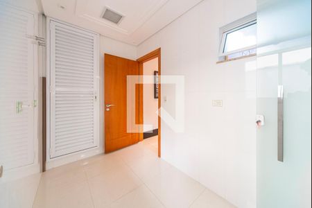 Casa de condomínio à venda com 404m², 3 quartos e 6 vagas Casa de condomínio à venda com 404m², 3 quartos e 6 vagasÁrea de Serviço