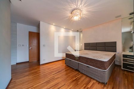 Casa de condomínio à venda com 404m², 3 quartos e 6 vagas Casa de condomínio à venda com 404m², 3 quartos e 6 vagasQuarto 3