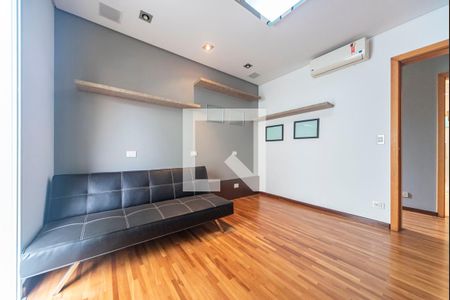 Casa de condomínio à venda com 404m², 3 quartos e 6 vagas Casa de condomínio à venda com 404m², 3 quartos e 6 vagasQuarto 1