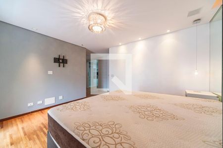 Casa de condomínio à venda com 404m², 3 quartos e 6 vagas Casa de condomínio à venda com 404m², 3 quartos e 6 vagasQuarto 3