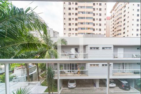 Casa de condomínio à venda com 404m², 3 quartos e 6 vagas Casa de condomínio à venda com 404m², 3 quartos e 6 vagasVaranda do Quarto 3