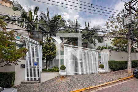 Casa de condomínio à venda com 404m², 3 quartos e 6 vagas Casa de condomínio à venda com 404m², 3 quartos e 6 vagasFachada e portaria