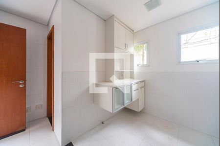 Casa de condomínio à venda com 404m², 3 quartos e 6 vagas Casa de condomínio à venda com 404m², 3 quartos e 6 vagasÁrea de serviço2