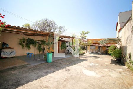 Casa à venda com 396m², 3 quartos e 10 vagasQuintal 