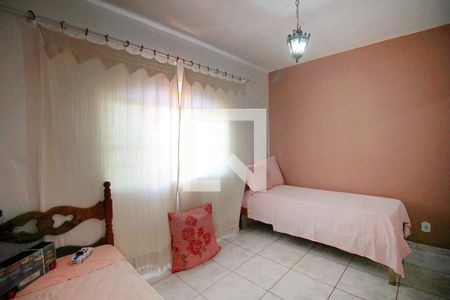 Casa à venda com 396m², 3 quartos e 10 vagasQuarto 