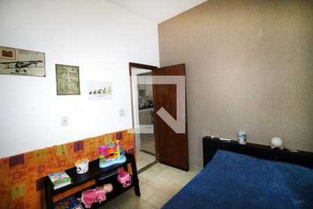 Casa 1 - Quarto 1 de casa à venda com 6 quartos, 196m² em Penha, Rio de Janeiro