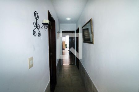 Casa 1 - Sala - Corredor de casa à venda com 6 quartos, 196m² em Penha, Rio de Janeiro