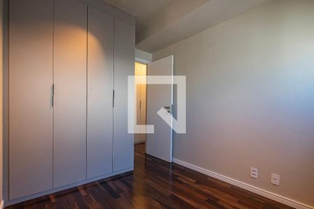 Apartamento à venda com 96m², 3 quartos e 2 vagasQuarto 1