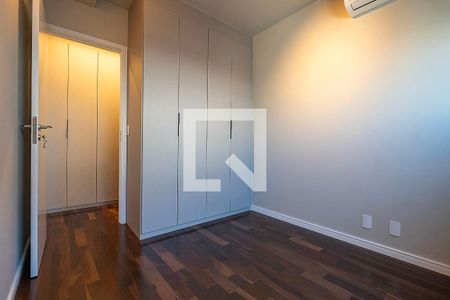 Apartamento à venda com 96m², 3 quartos e 2 vagasQuarto 2