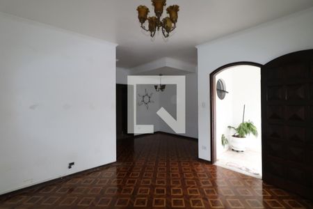 Sala de casa para alugar com 4 quartos, 252m² em Santa Paula, São Caetano do Sul