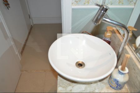 Apartamento à venda com 169m², 3 quartos e 3 vagasLavabo