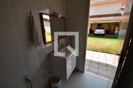 Casa para alugar com 420m², 5 quartos e 3 vagasBanheiro de serviço 2
