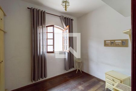 Casa à venda com 256m², 4 quartos e 4 vagasQuarto 2