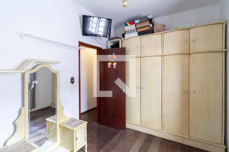 Casa à venda com 256m², 4 quartos e 4 vagasQuarto 2