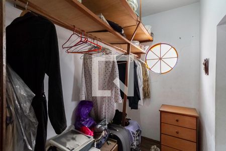 Casa à venda com 256m², 4 quartos e 4 vagasCloset da suíte