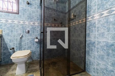 Casa à venda com 256m², 4 quartos e 4 vagasBanheiro da suíte 