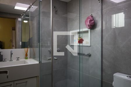 Apartamento à venda com 131m², 3 quartos e 3 vagasBanheiro da Suíte