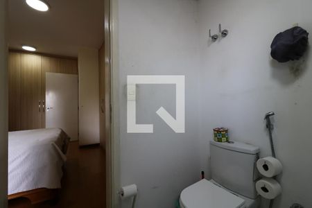 Apartamento à venda com 131m², 3 quartos e 3 vagasBanheiro da Suíte 2