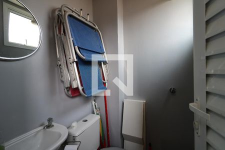 Apartamento à venda com 131m², 3 quartos e 3 vagasBanheiro de Serviço