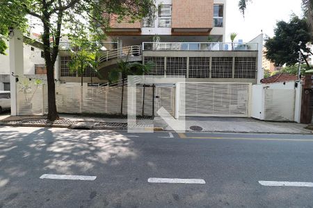Apartamento à venda com 131m², 3 quartos e 3 vagasFachada