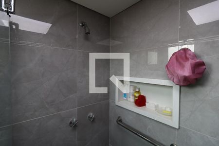 Apartamento à venda com 131m², 3 quartos e 3 vagasBanheiro da Suíte - Box