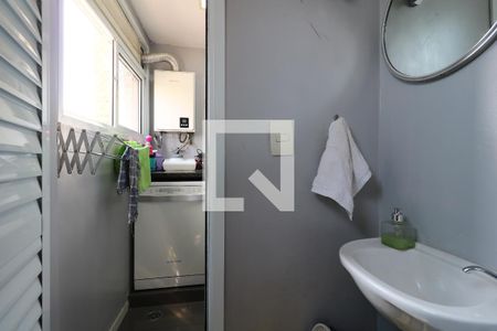 Apartamento à venda com 131m², 3 quartos e 3 vagasBanheiro de Serviço