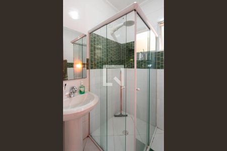 Casa à venda com 190m², 3 quartos e 4 vagasBanheiro da Suite