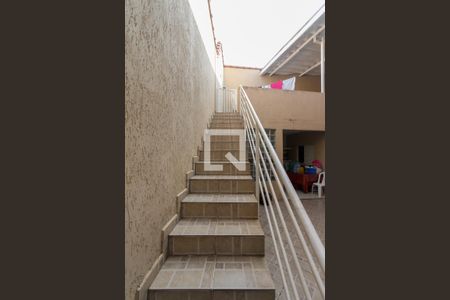 Casa à venda com 190m², 3 quartos e 4 vagasEscada