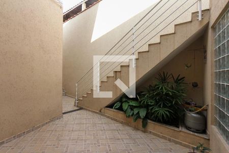 Casa à venda com 190m², 3 quartos e 4 vagasQuintal