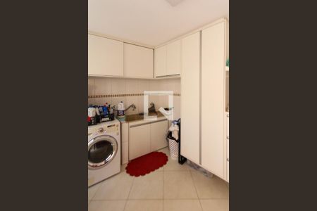 Casa à venda com 190m², 3 quartos e 4 vagasÁrea de Serviço