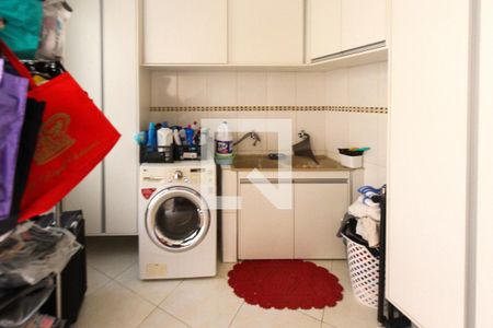 Casa à venda com 190m², 3 quartos e 4 vagasÁrea de Serviço