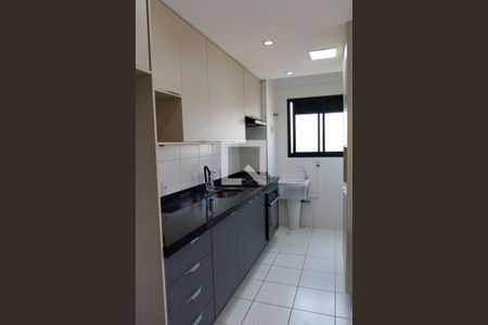Cozinha de apartamento para alugar com 2 quartos, 37m² em Presidente Altino, Osasco