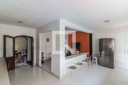 Casa de condomínio para alugar com 360m², 3 quartos e 4 vagasCozinha