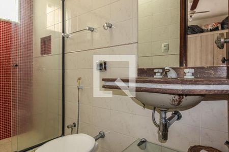 Casa de condomínio para alugar com 360m², 3 quartos e 4 vagasSuíte 3 - Banheiro