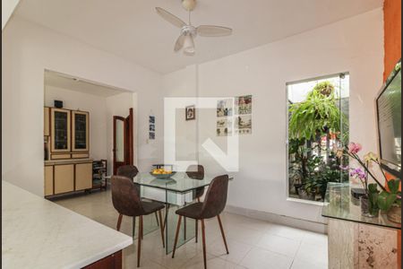 Casa de condomínio para alugar com 360m², 3 quartos e 4 vagasCozinha