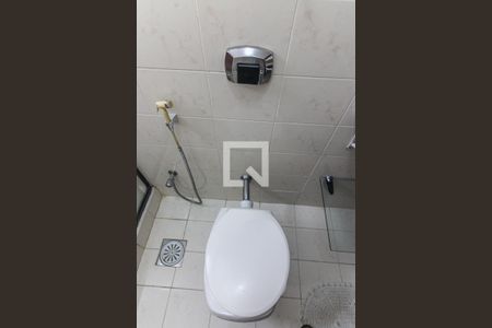 Casa de condomínio para alugar com 360m², 3 quartos e 4 vagasSuíte 3 - Banheiro