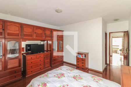 Casa de condomínio para alugar com 360m², 3 quartos e 4 vagasSuíte 1
