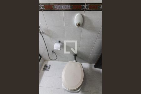Casa de condomínio para alugar com 360m², 3 quartos e 4 vagasSuíte 1 - Banheiro