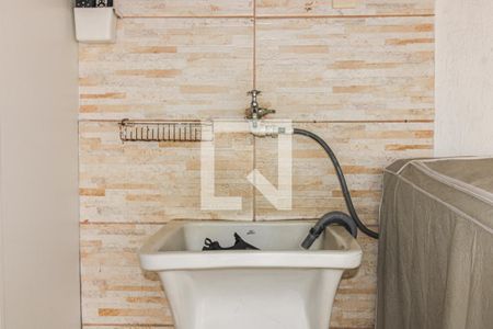 Casa de condomínio para alugar com 360m², 3 quartos e 4 vagasÁrea externa - Serviço